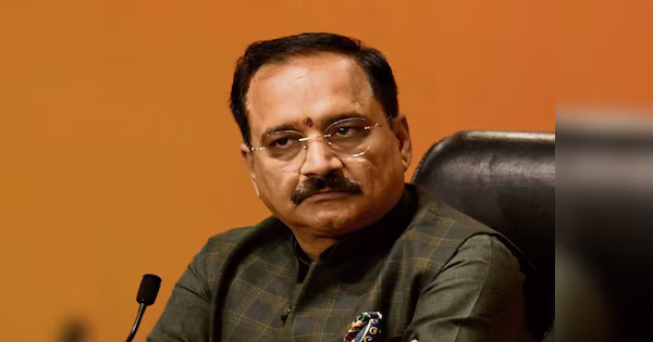 वक्फ संशोधन बिल को लेकर दिल्ली में बीजेपी घर-घर चलाएगी अभियान