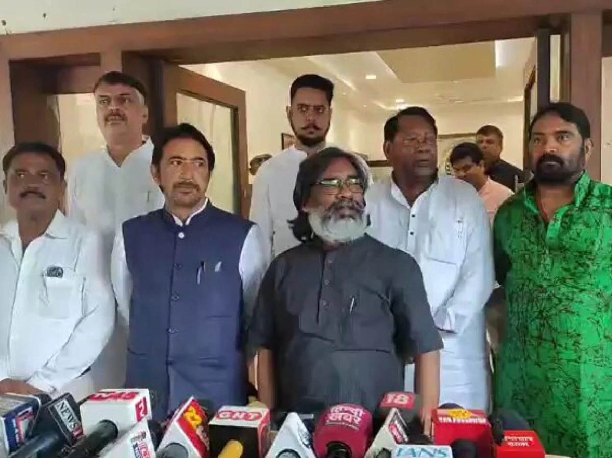 हेमंत सोरेन का ऐलान : 70 सीटों में होगा JMM-कांग्रेस का बंटवारा, RJD-लेफ्ट को 11 सीटें
