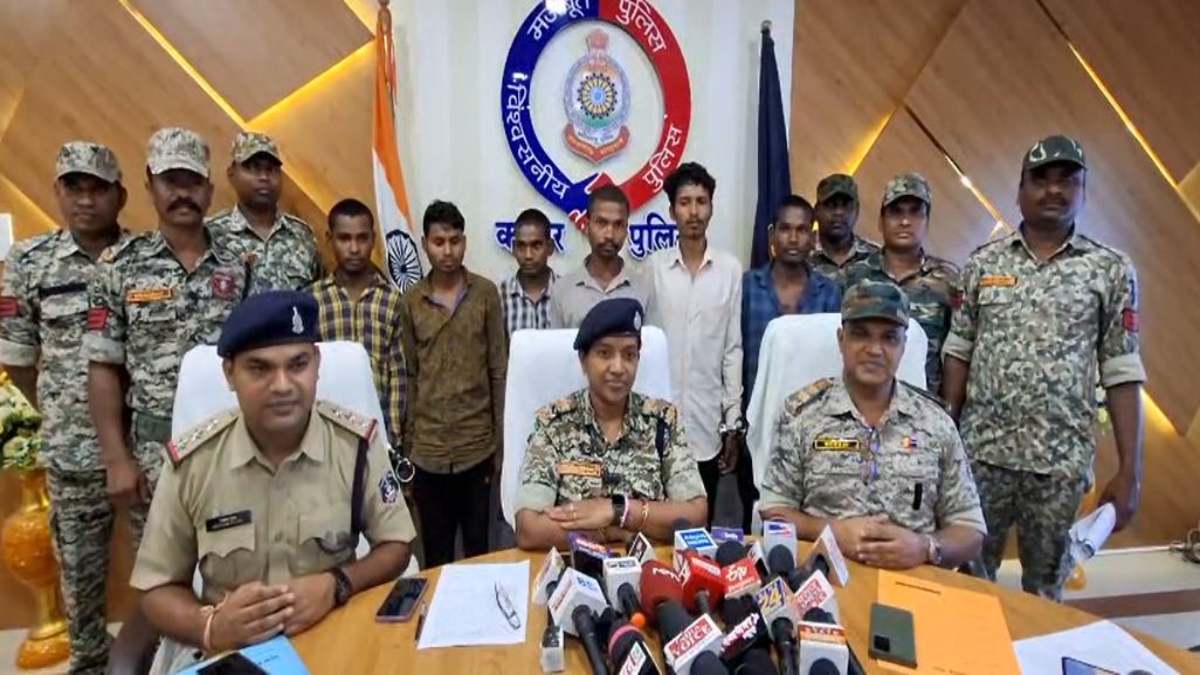 CG Crime News: जादू-टोने के शक में बुजुर्ग की हत्या, भतीजा समेत 6 आरोपी गिरफ्तार