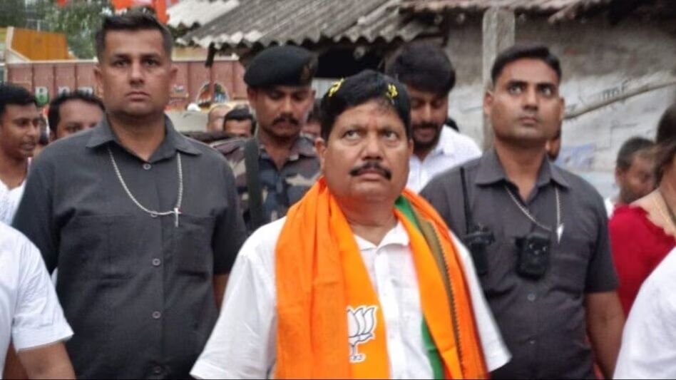 BJP नेता अर्जुन सिंह पर जानलेवा हमला, अपराधियों ने घर पर 15 देसी बम फेंके, कई राउंड की फायरिंग, CISF जवान चोटिल- Arjun Singh