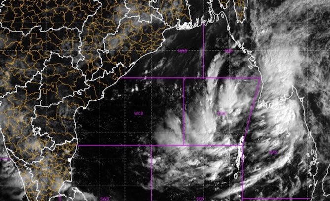 भुवनेश्वर : कल बनेगा चक्रवात दाना… बंगाल की खाड़ी के ऊपर बना दबाव का क्षेत्र, मौसम विभाग की चेतावनी