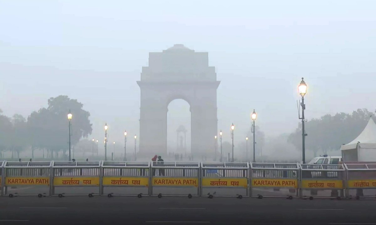 Delhi Pollution: दिल्ली-NCR में आज से GRAP-2 लागू, जानें क्या-क्या लगी पाबंदियां?