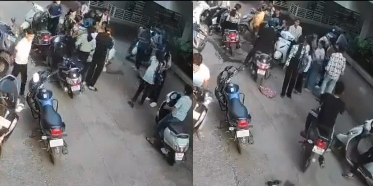Girls Gang War Video: बीच सड़क पर लड़कियों में गैंग वॉर, जमकर चले लात-घूंसे, देखें वायरल वीडियो