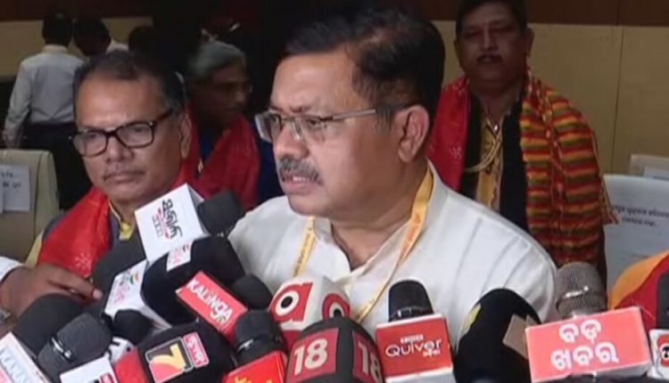दूसरों पर सवाल उठाने से पहले खुद के काम को देखना चाहिए : पृथ्वीराज हरिचंदन