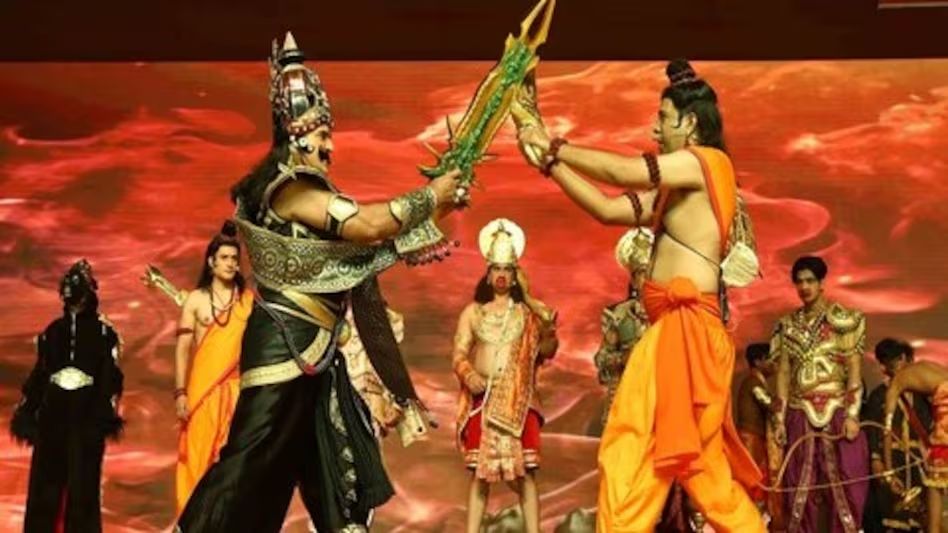 रामलीला करते समय ‘कुंभकर्ण’ को मंच पर आया हार्ट अटैक, हमेशा के लिए ‘सो गया’- Kumbhakarna Death in Ramlila