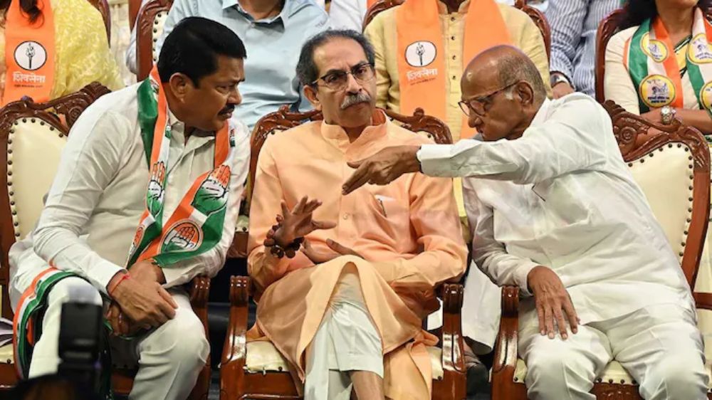 महाविकास अघाड़ी में फूट! उद्धव ठाकरे ने मुंबई की वर्सोवा और घाटकोपर पश्चिम सीटों पर उतारे प्रत्याशी, शरद पवार ने किया था दावा, कांग्रेस ने भी तय फॉर्मूले से ज्यादा सीटों पर उम्मीदवार उतारे- Maha Vikas Aghadi