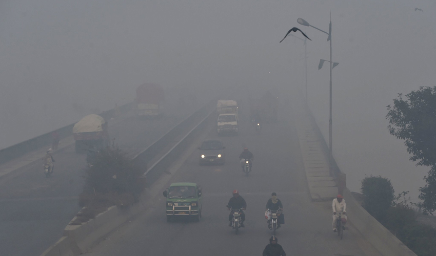 पंजाब में लगातार बढ़ रहा प्रदूषण, चिंता में प्रशासन