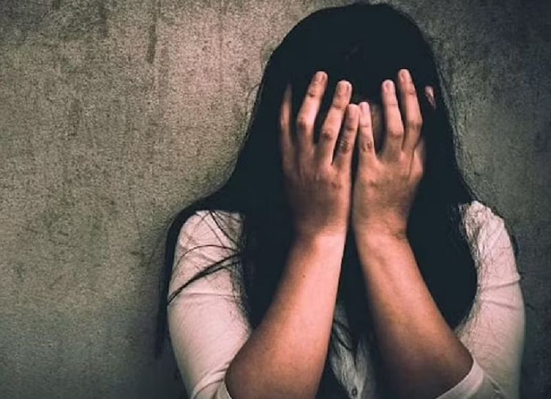Pune Gang Rape: पुणे में युवती से गैंगरेप, दोस्त के साथ घूमने आई थी महिला, विरोध करने पर आरोपियों ने दोस्त को बुरी तरह पीटा