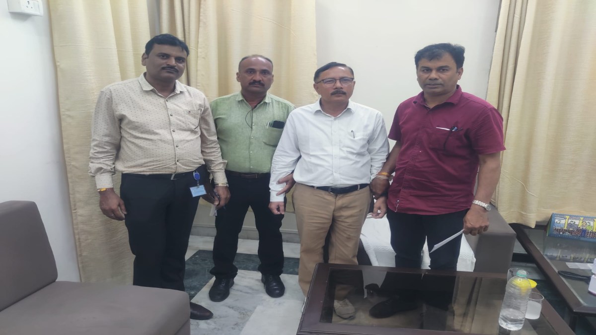 सहकारित विभाग के ज्वाइंट रजिस्ट्रार पर गिरी निलंबन की गाज, लोकायुक्त पुलिस ने 2 लाख की रिश्वत लेते किया था गिरफ्तार 
