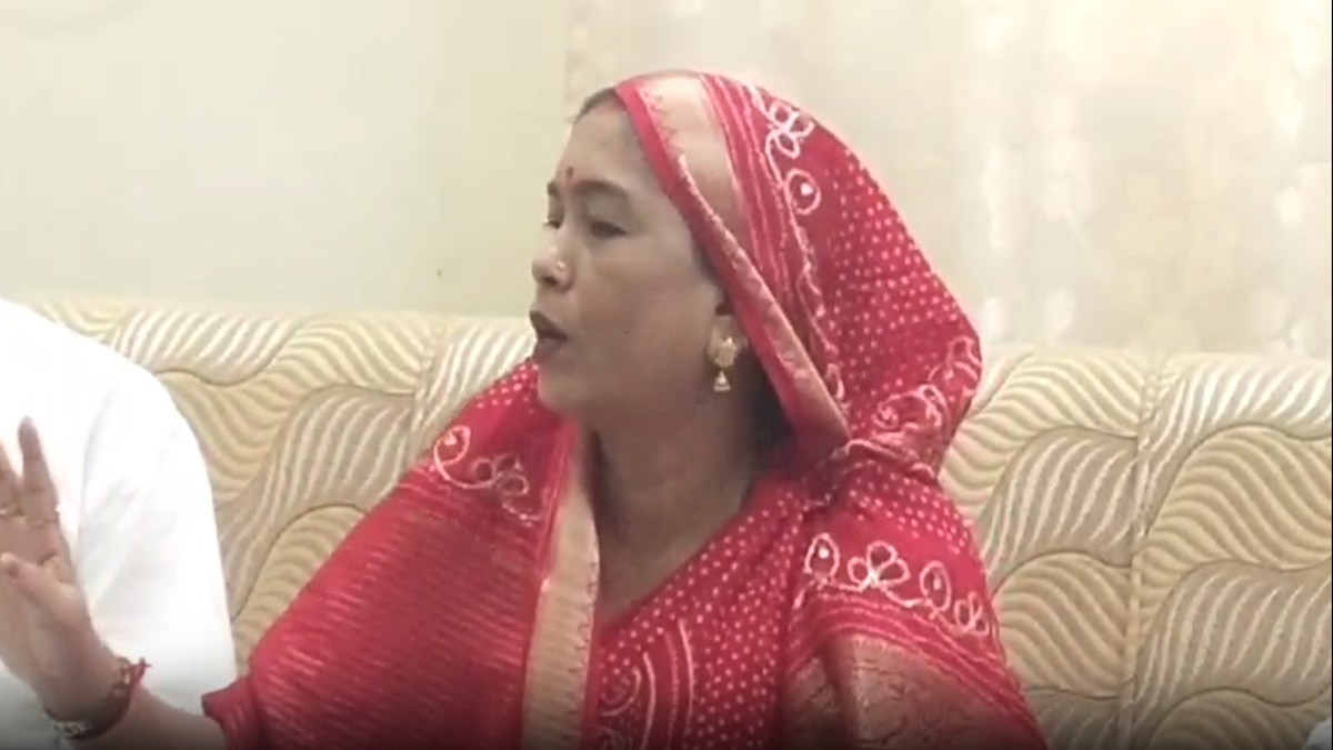 ये क्या! प्रभारी मंत्री को गेस्ट हाउस में नहीं मिला खाना, भूखे पेट जागकर काटनी पड़ी रात, बोलीं- मेरी बेइज्जती हुई…, SDM को फोन लगाने पर भी मिली निराशा