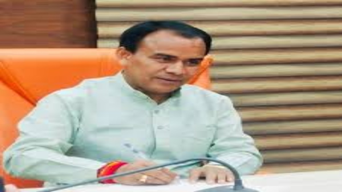 Uttarakhand News: शिक्षा विभाग में कर्मचारियों के बाद अब अफसरों को भी अनिवार्य रिटायरमेंट, सरकार कर रही ये तैयारी