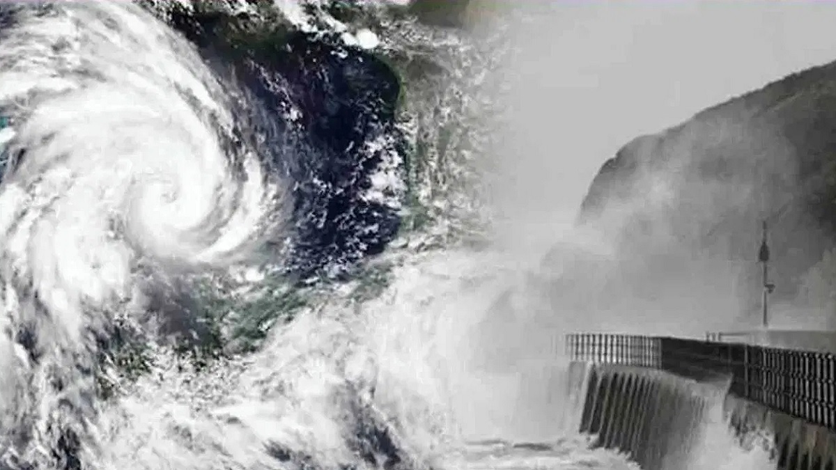 Dana Cyclone: बिहार में चक्रवाती तूफान ‘दाना’ की दस्तक, आंधी-बारिश के साथ गिरेगी आकाशीय बिजली, इन जिलों में येलो अलर्ट जारी
