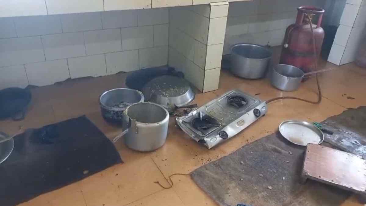 CWSN बालक छात्रावास में बड़ा हादसा: खाना बनाने के समय ब्लास्ट हुआ प्रेशर कुकर, रसोइया हुई घायल