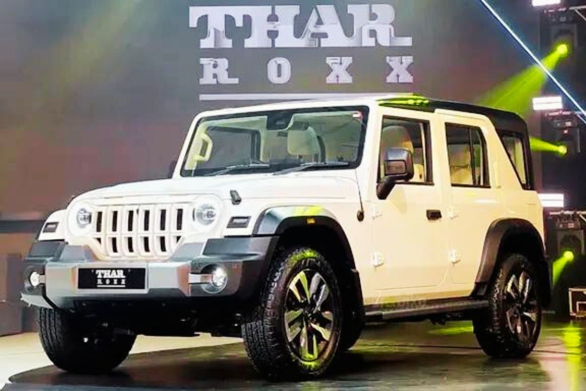 Mahindra Thar Roxx की बुकिंग कल से शुरू, जानें कब से मिलेगी डिलीवरी