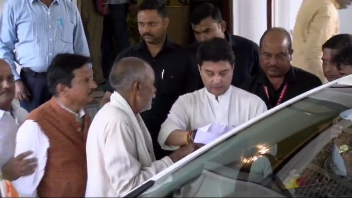ग्वालियर को T20 मैच और मेमू ट्रेन की सौगातः केंद्रीय मंत्री सिंधिया बोले- यह हमारे संभाग के लिए उपलब्धि