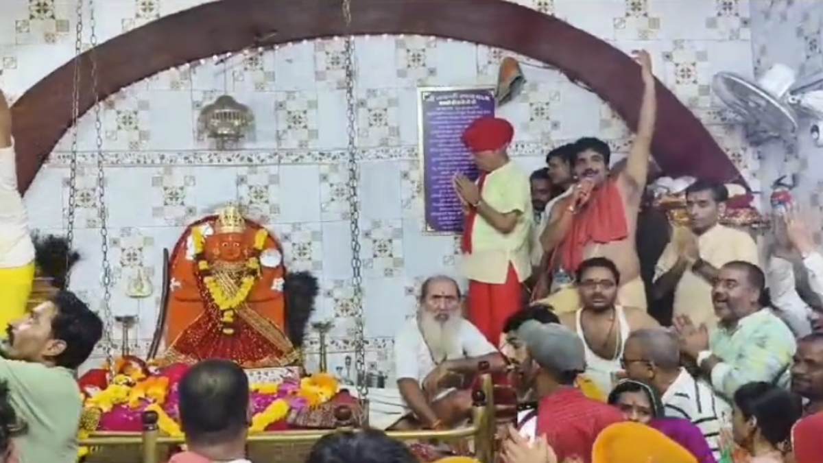 शारदीय नवरात्रि 2024ः पांडवों और राणा परिवार की कुलदेवी माता जयंती के नए बाल स्वरूप के दर्शन के लिए उमडे श्रद्धालु, चोला छोड़ने के बाद रात में खुले पट, सुबह हुई महाआरती