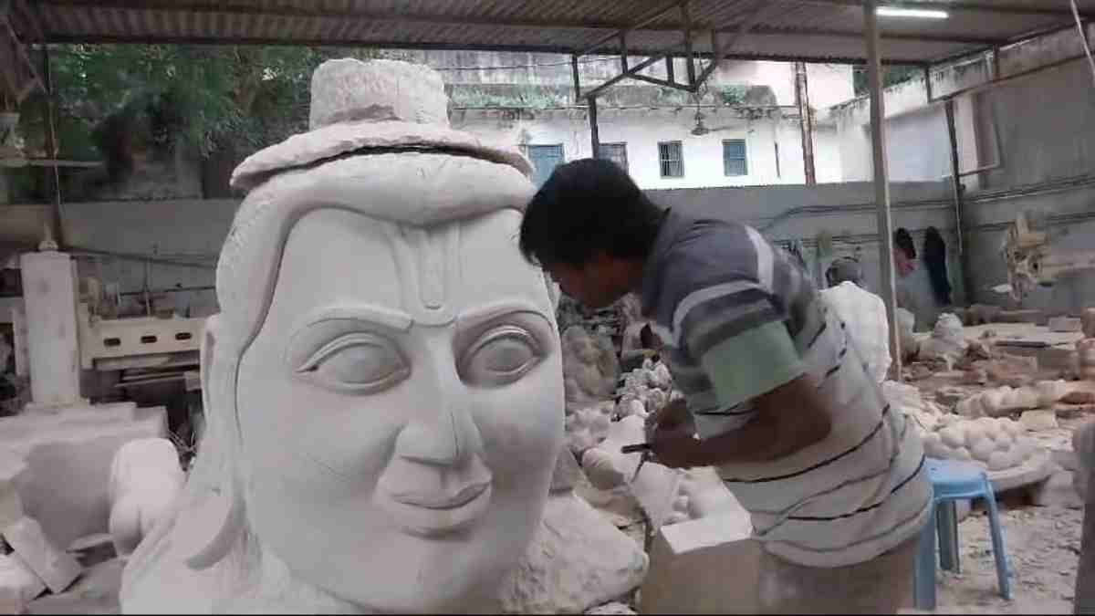 छत्तीसगढ़ रामवन पथ गमन: चंद्रखुरी में स्थापित होगी ग्वालियर सैंडस्टोन से बनी 51 फीट ऊंची वनवासी राम की प्रतिमा, वर्तमान प्रतिमा की जगह आखिर क्यों होगी स्थापित? जानिए…