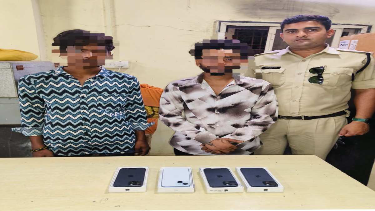 चोरी की वारदात में गिरोह ले रहा ‘महिलाओं का सहारा’: सूने घर को निशाना बनाने वाले आरोपी गिरफ्तार, लाखों का सामान जब्त
