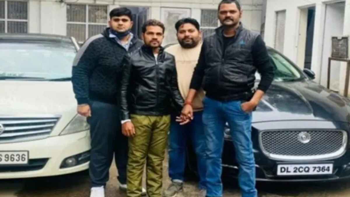 ये चोर है या कोई उद्योगपति! एक पंचायत की सदस्य, तो दूसरी हीरोइन ऐसी है इसकी 10 बीवियां और 6 गर्लफ्रेंड, प्लेन में करता सफर, गांव के लोग मानते हैं भगवान