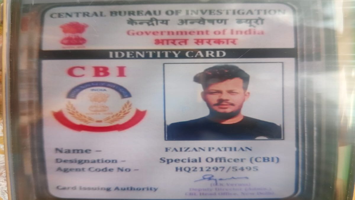 फैजान मामले में बड़ा खुलासा: मोबाइल में मिला सीबीआई का फर्जी कार्ड, घर से मिली थी तलवार, एयर गन और नकली पिस्तौल