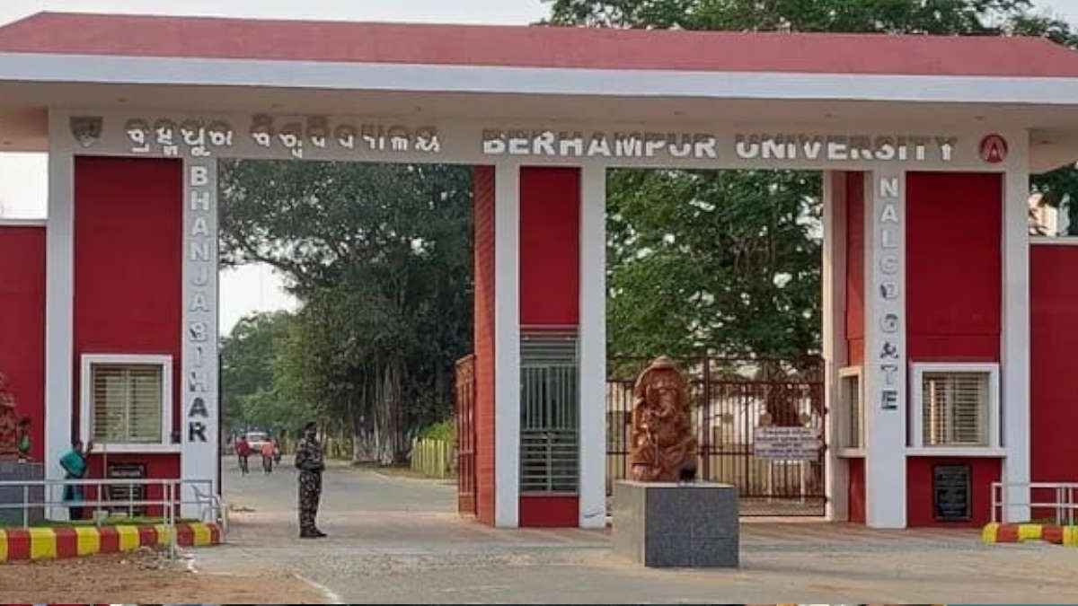 बरहामपुर विश्वविद्यालय में रैगिंग, चार छात्रों को छात्रावास से निकाला, 13 पर हुई अनुशासनात्मक कार्रवाई…