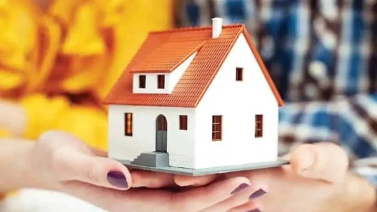 Sarkari Yojana Benefits: ये सरकारी योजनाएं बदल देंगी आपकी किस्मत, जानिए कैसे उठाएं फायदा…