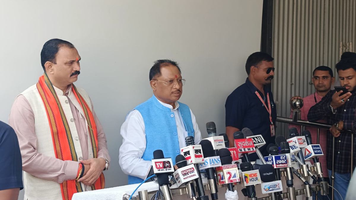 रायपुर दक्षिण विधानसभा उपचुनाव: CM साय ने किया बीजेपी की जीत का दावा, कांग्रेस प्रत्याशी घोषित न होने को लेकर कसा तंज