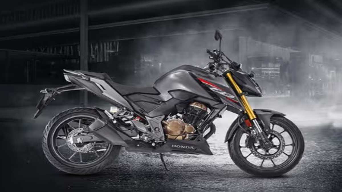Honda CB300F: भारत की पहली 300cc फ्लेक्स-फ्यूल बाइक हुई लॉन्च…