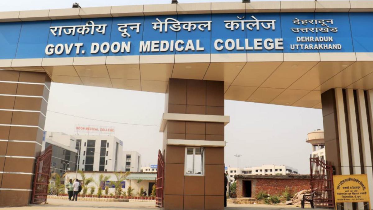 CM धामी के कार्यकाल में उत्तराखंड में खुले दो नए मेडिकल कॉलेज, राज्य में MBBS फर्स्ट ईयर में हुई 625 सीटें