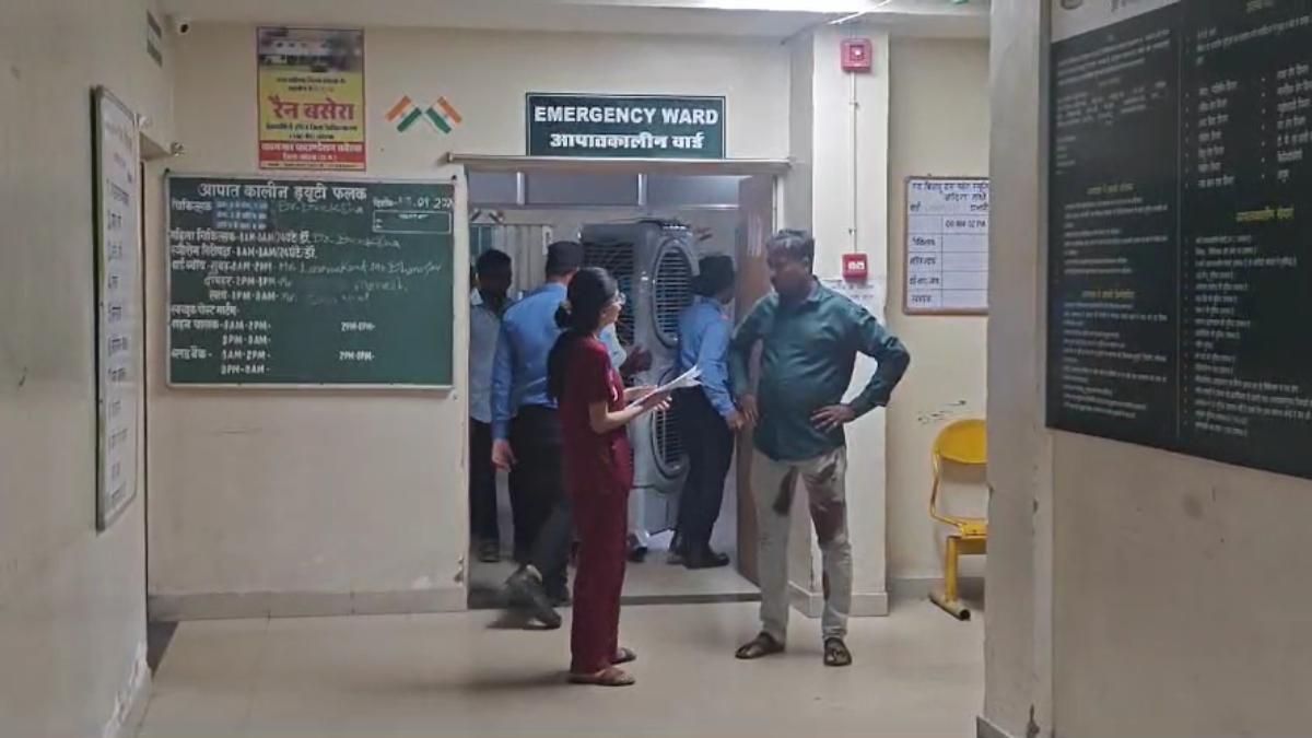 CG NEWS: ICU में भर्ती 12वीं की छात्रा की मौत, खून से लथपथ बेहोशी की हालत में मिली थी बालिका