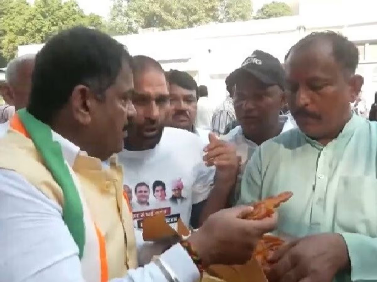 Haryana Vidhan Sabha Results LIVE: हुड्डा का हुआ हरियाणा!, कांग्रेस दफ्तर में बंटने लगी जीत की जलेबी, पवन खेड़ा ने कहा, पीएम मोदी को भेजेंगे जलेबी