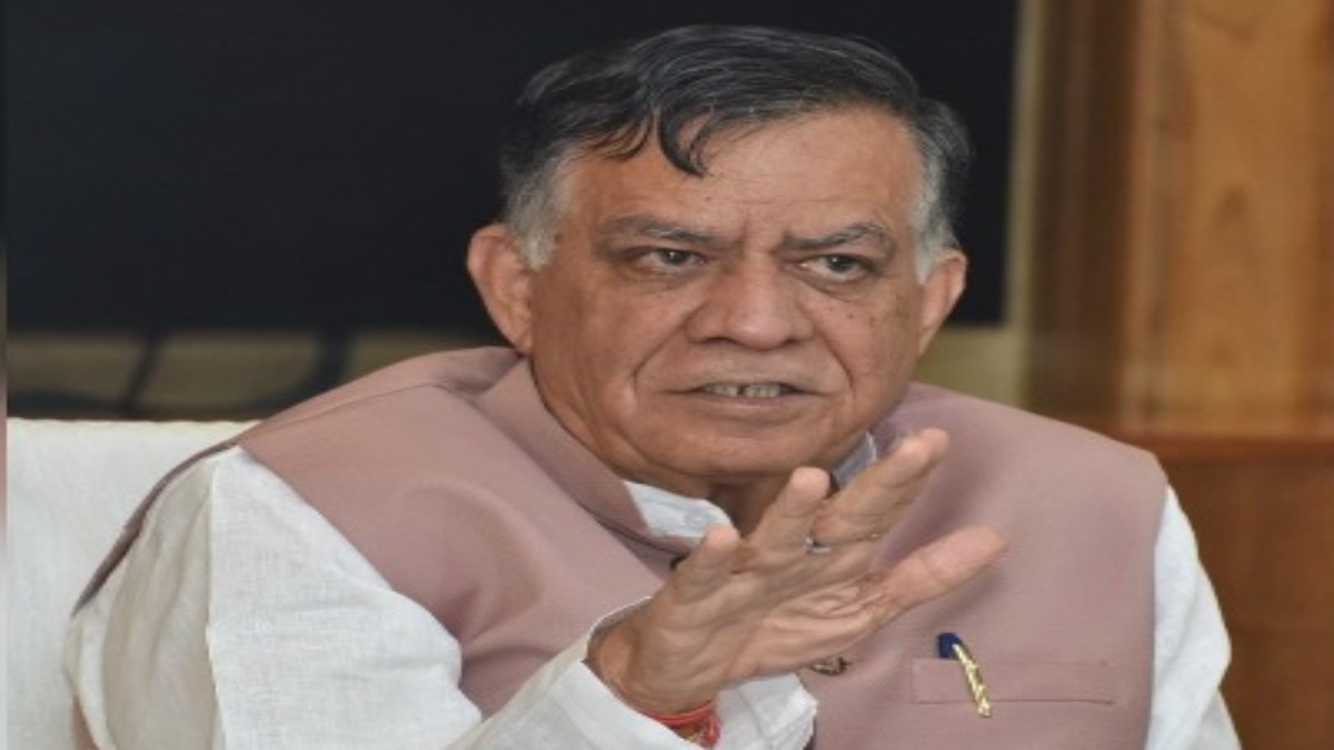 कान खोलकर सुनिए, अब जनप्रतिनिधियों को देना होगा फुल इज्जत : अगर अधिकारियों की कुर्सी पर टावेल है तो नेताओं की चेयर में भी होनी चाहिए…