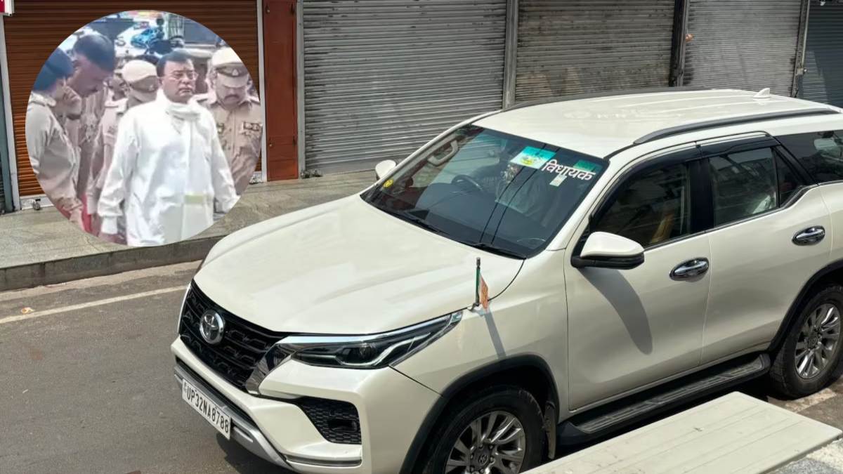 विधायक की सफेद फॉर्च्यूनर और बीजेपी का झण्डा : इसी गाड़ी में न्यायिक आयोग बहुंचे भोले बाबा