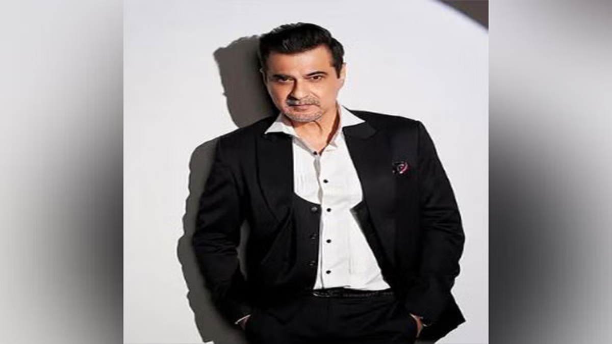 दो हिट फिल्म देने के बाद फ्लॉप हो गए Sanjay Kapoor, अब निभाते हैं साइड रोल्स …