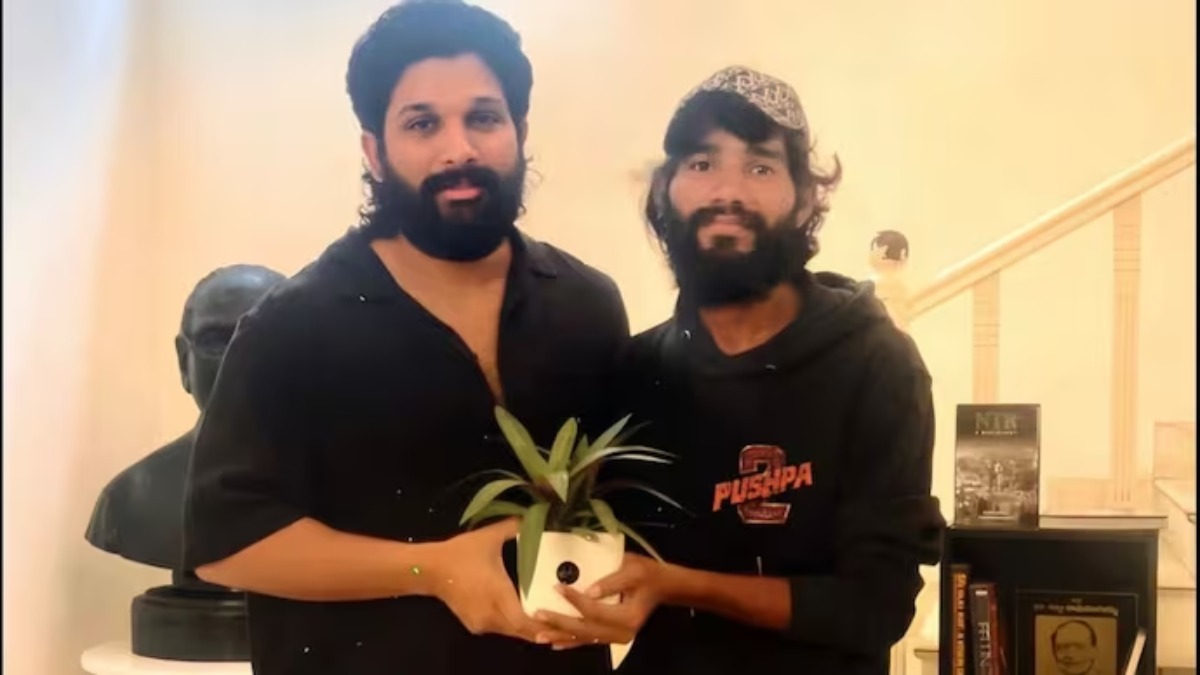 Allu Arjun से मिलने के लिए अलीगढ़ से साइकिल चलाकर हैदराबाद पहुंचा फैन, लोगों का दिल जीत रहा एक्टर का ये काम …