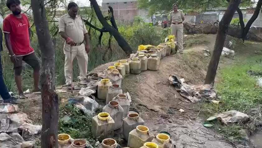 आबकारी विभाग की बड़ी कार्रवाई, 1405 किलो अवैध शराब और 14 सौ किलो लहान जब्त, 6 गिरफ्तार