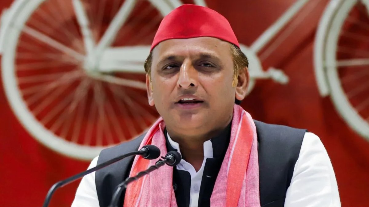 BJP PDA की दुश्मन! पिछड़ा, दलित, अल्पसंख्यक पर अखिलेश का फोकस, कानून व्यवस्था पर की सराकर की खिंचाई, कहा- भाजपा ने पुलिस पर हथकड़ियां लगा दी है