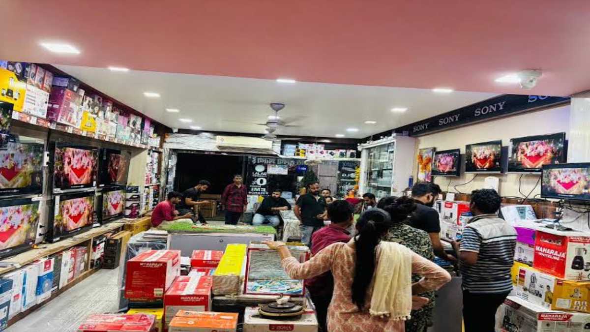 Guru Pushya Yoga: गुरु पुष्य नक्षत्र के महासंयोग में राशि अनुसार क्या खरीदें…