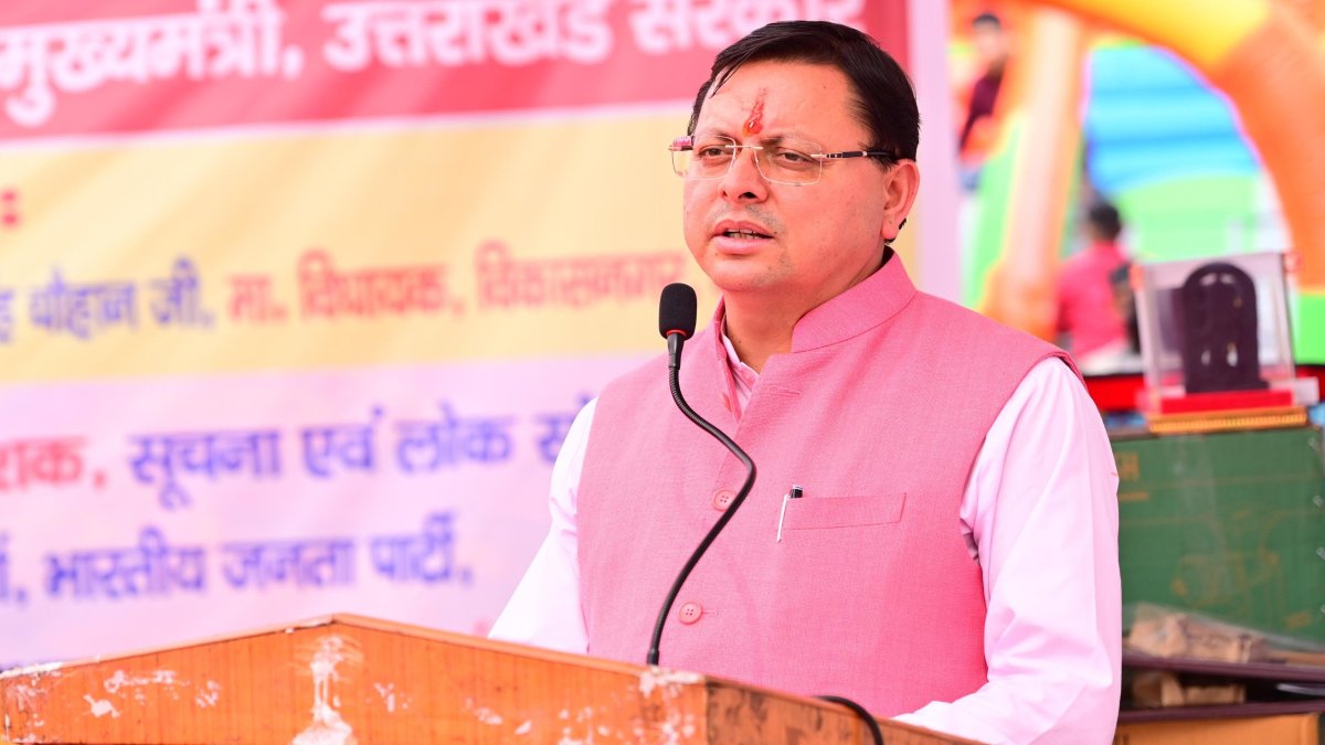 पत्रकार समाज का दर्पण, विकट परिस्थिति में भी सरकार और जनता के साथ कंधे से कंधा मिलाकर करते हैं काम- सीएम धामी
