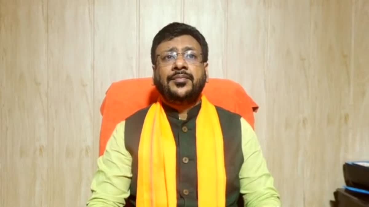 ‘वक्फ बोर्ड की जरूरत ही नहीं’… शादाब शम्स का बड़ा बयान, जानिए बिल के खत्म करने को लेकर क्या कहा?