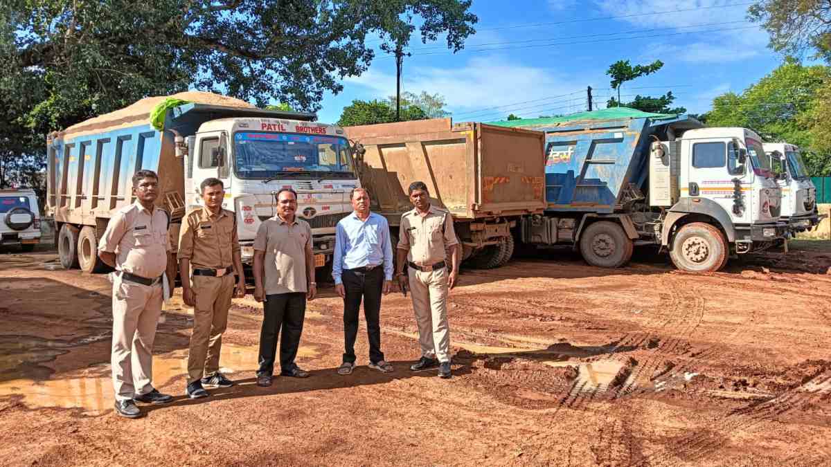 गरियाबंद: अवैध रेत परिवहन कर रहे 7 वाहनों पर खनिज विभाग ने की कार्रवाई, लेकिन यहां अब भी जारी है अवैध खनन
