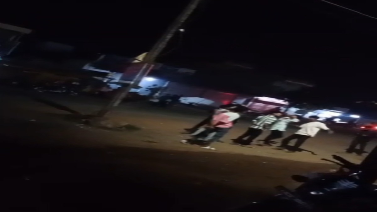 MP में बदमाश बेखौफः रंगदारी नहीं दी तो बदमाश ने साथियों के साथ युवक पर बोला हमला, वीडियो वायरल