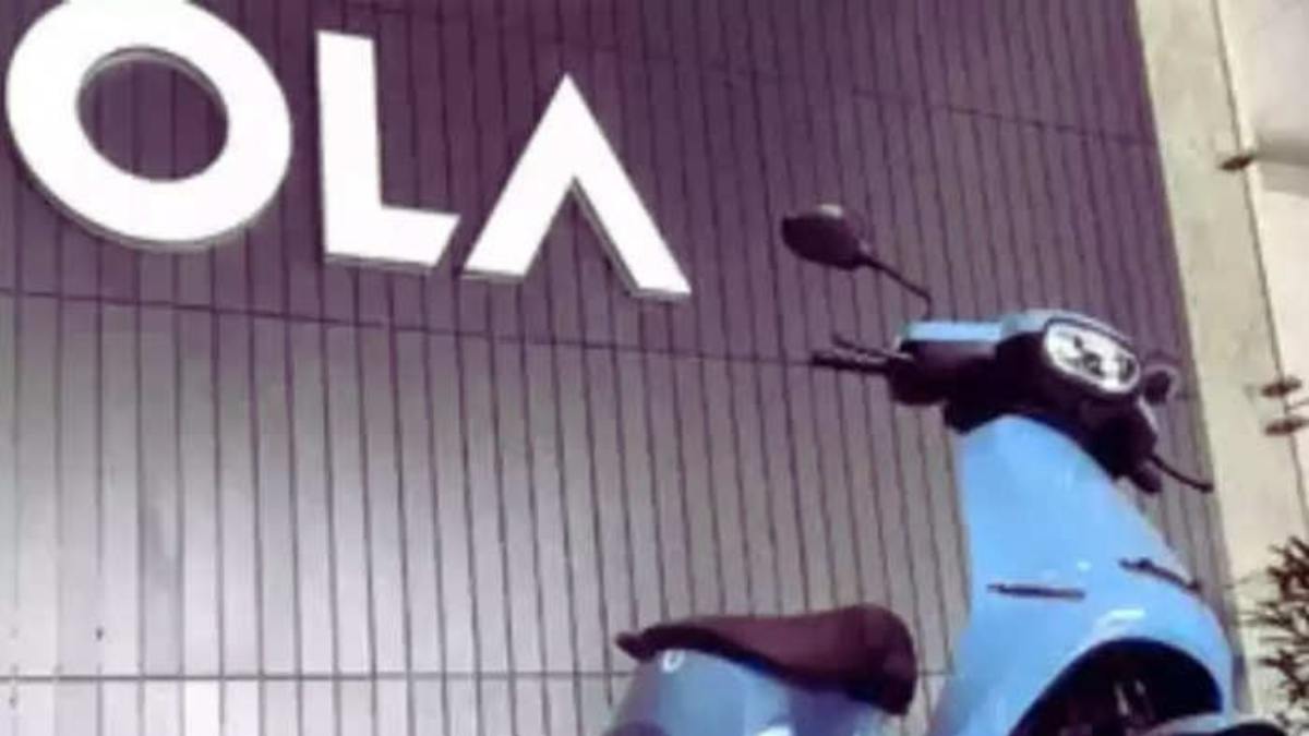 Ola Electric Share: ओला के शेयर पर मंडरा रहे संकट के बादल, धड़ा-धड़ गिर गए शेयर, जानिए क्यों हुआ ऐसा…
