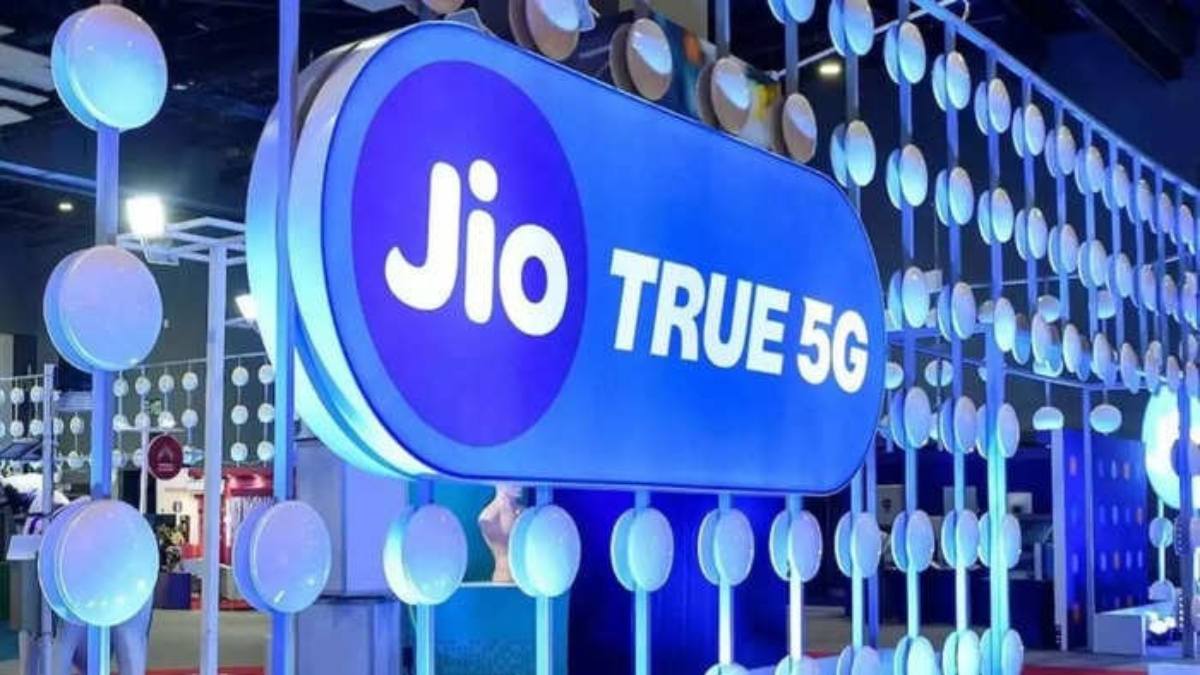 Jio Recharge Plan Details: जिओ लेकर आया है जोरदार धमाका, जानिए खास रिचार्ज और कैसे मिलेगा अनिलिमिटेड डेटा…