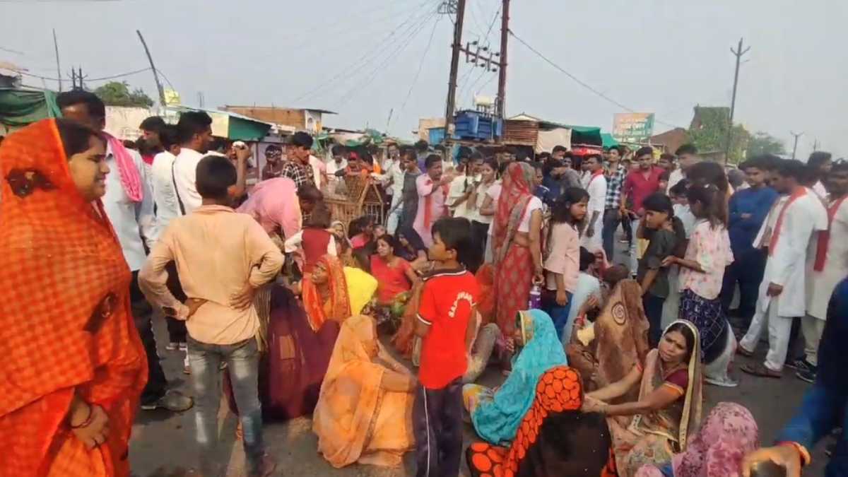 मर्डर या कुछ और? 4 दिन से लापता युवक की मिली लाश, परिजनों ने हाइवे पर लगाया जाम