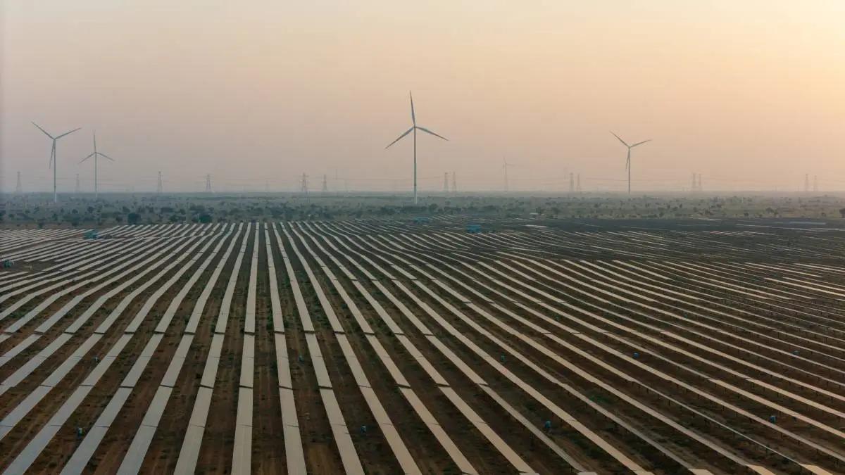 India’s Renewable Energy Job: 10 लाख से अधिक नौकरियां, जानिए किस सेक्टर में कितने हजार जॉब…