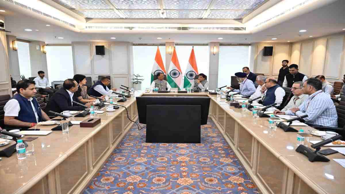 केंद्रीय मंत्री के साथ CM साय की बैठक : औद्योगिक विकास और निवेश के प्रस्तावों पर हुई चर्चा, छत्तीसगढ़ में विशेष आर्थिक क्षेत्र को मंजूरी का मिला आश्वासन