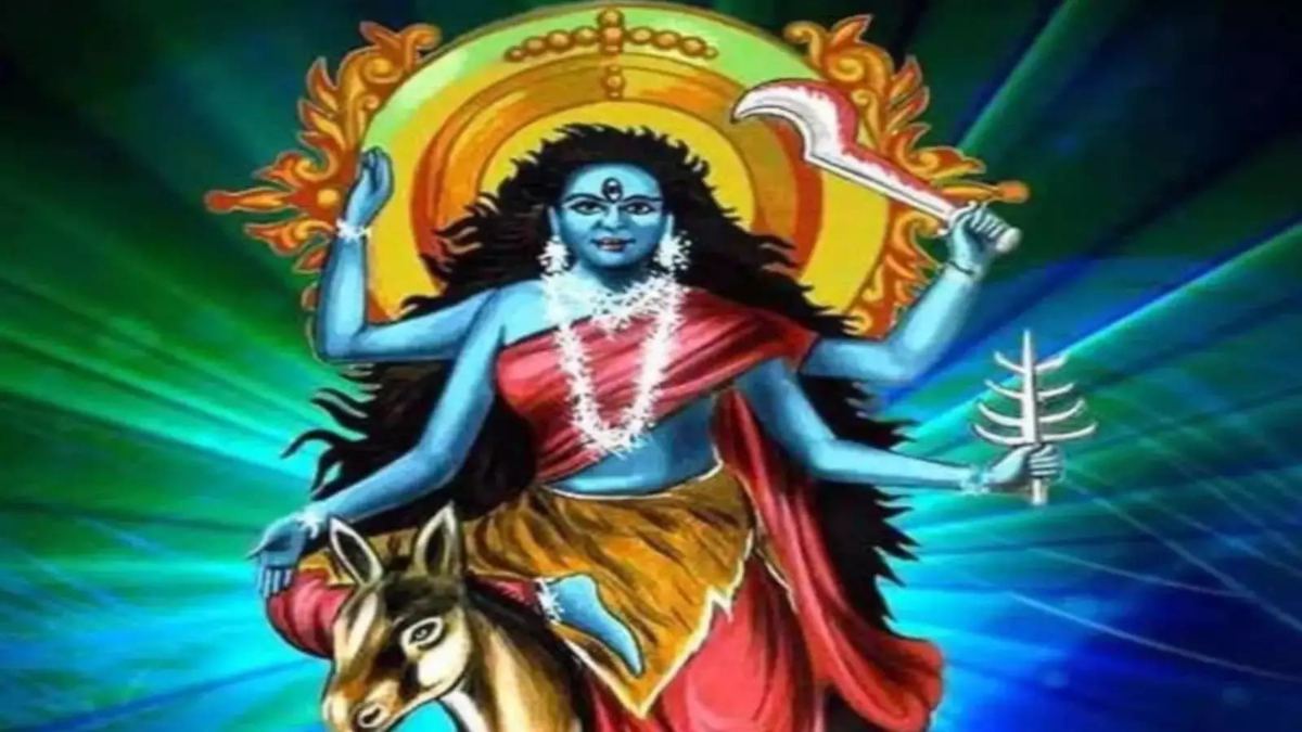 Navratri Puja Muhurat: इस शुभ मुहूर्त में करें मां कालरात्रि की पूजा, मां को यह प्रसाद बहुत पसंद है…