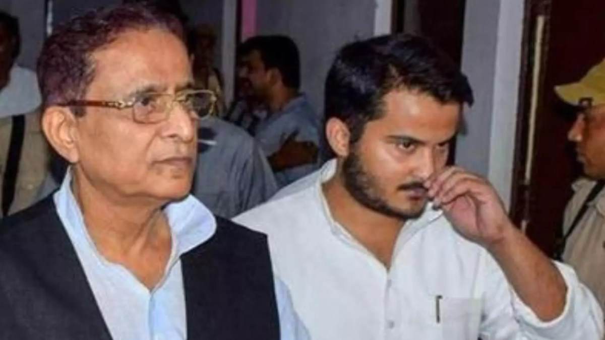 2 पैन कार्ड मामले में एमपी-एमएलए कोर्ट में पेश हुए आजम खां और बेटा अब्दुल्ला आजम, सपा नेता समेत दो ने दी गवाही, इस दिन होगी अगली सुनवाई…