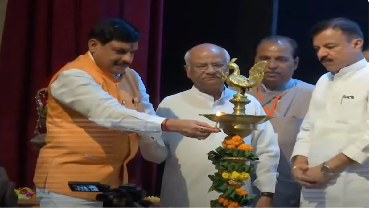 ‘शिक्षा भूषण’ सम्मान समारोह: प्रो. कुसुमलता, डॉ रामचंद्रन, के के अग्रवाल सम्मानित, CM मोहन बोले- शिक्षकों का सम्मान कर गौरवान्वित महसूस कर रहा हूं